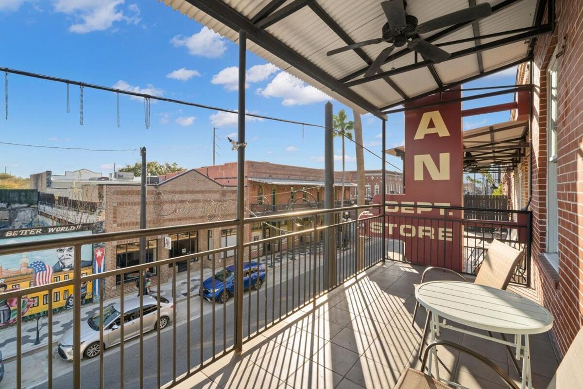 טאמפה New! Sangria Suite - Upscale Ybor City Studio, Right On 7Th Ave מראה חיצוני תמונה